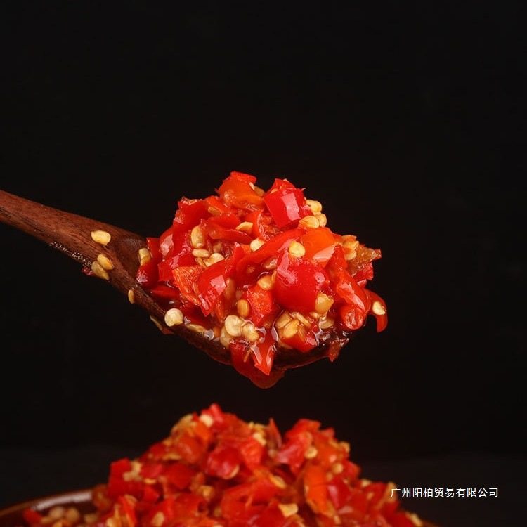 Spicy Pickled Peppers, a Specialty of Guizhou, Zunyi Chopped Chili Sauce, Local Specialty, Homemade by Farmers, Fermented Ginger, Garlic, and Sour Pickled Peppers