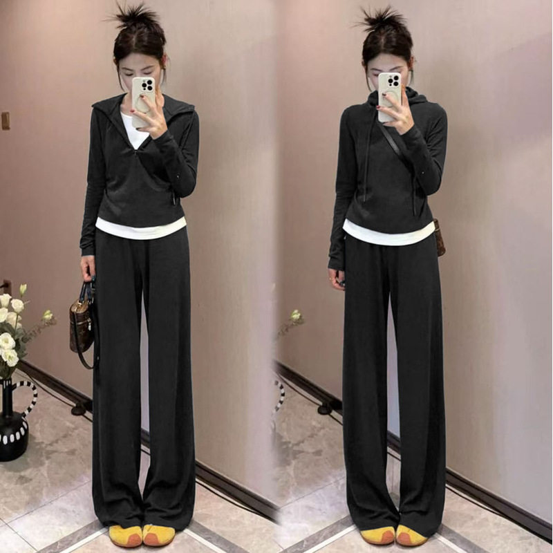 Hooded Fake Two-Piece Sports Suit for Women in Autum New Loose Slimming Look Half-Zip Casual Long-Sleeved Simple Two-Piece Set