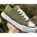 Korean version of converse rhyme army green