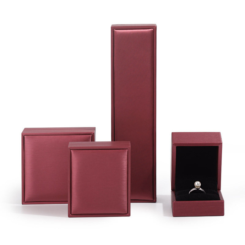 Brushed PU leather jewelry box ring pendant bracelet box ring packaging box custom jewelry packaging box in stock wholesale