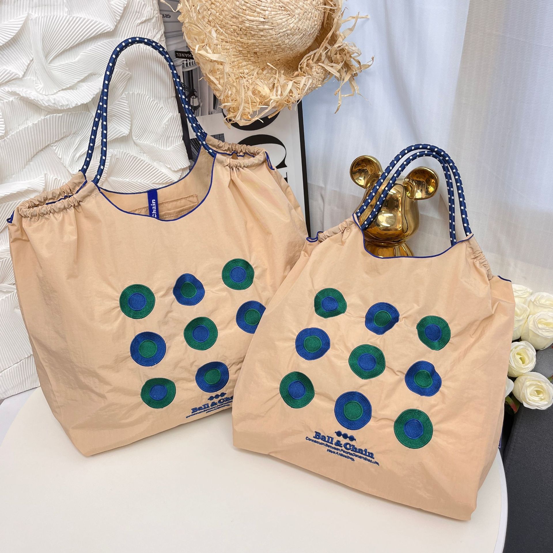 ベージュ・九公