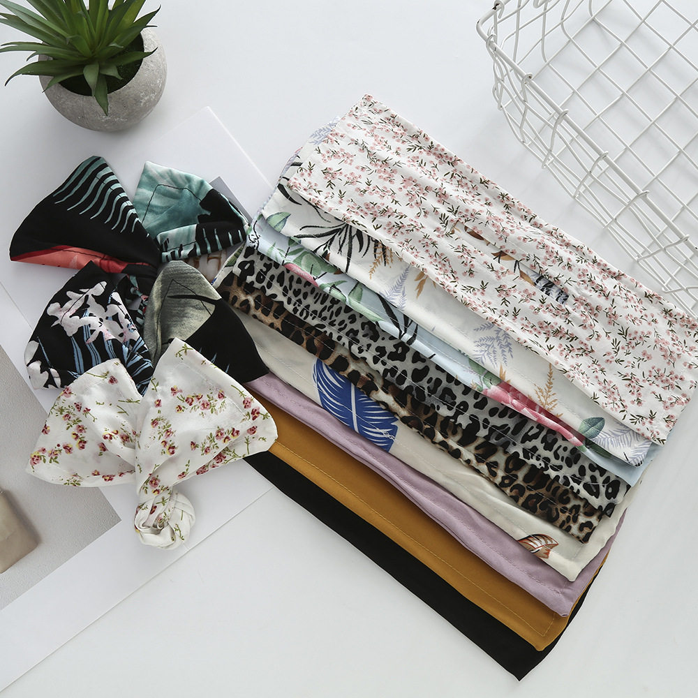 Cross-border Internet Celebrity Explosions Lazy People's Hair Curling Artifact Shake Tone Same Style Marubeni Head Twist Curler Rotating Hair Band Headwear