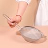 Household stainless steel mesh strainer long handle slag strainer kitchen fine mesh colander strainer large small size wholesale