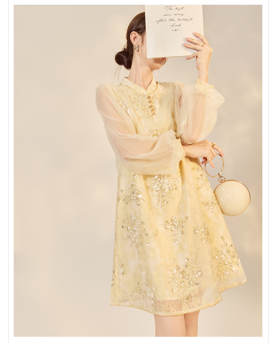 Đầm nữ cổ đứng thêu hoa dáng chữ A dài tay phong cách nghệ thuật — Vàng Champagne (giao hàng trong 7 ngày), Vàng Champagne (giao hàng trong ngày)