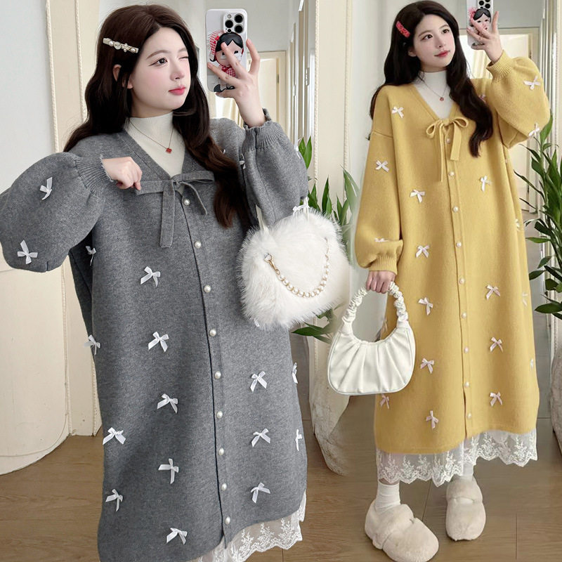 2025 Winter Thickened French Bow Spliced ​​Lace Sweater Long Jacket + Apricot Knitted Skirt Pregnant Mom Suit