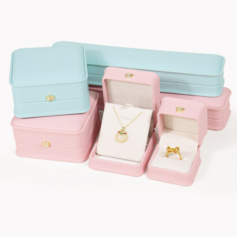 Crown Rounded pu Ring Box Tight Waist Bracelet Necklace Packaging Box Earrings Bracelet Jewelry Box Jewelry Box