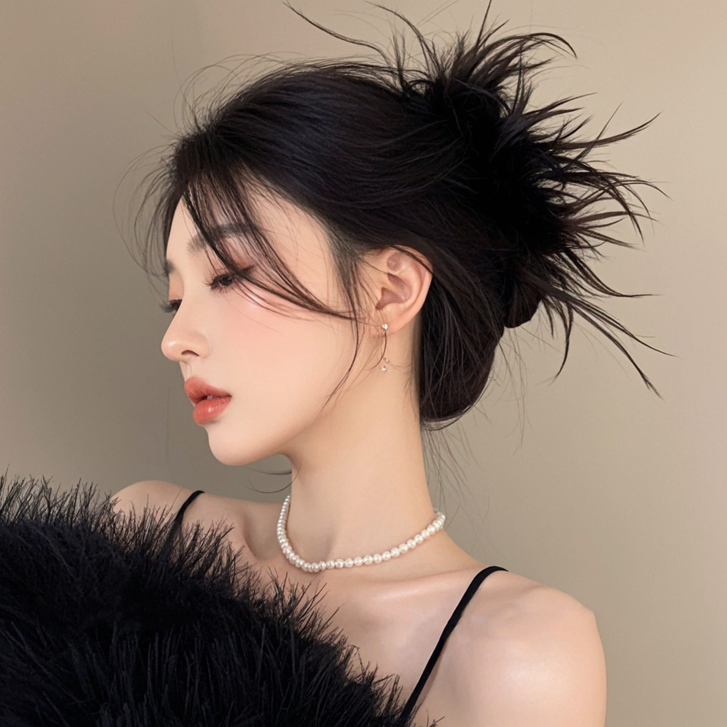 Extra-Long Encrypted Ostrich Feather Claw Clip, Large Volume, Oversized, High-End Shark Clip Hair Accessory, Autumn and Winter Plush Hair Clip