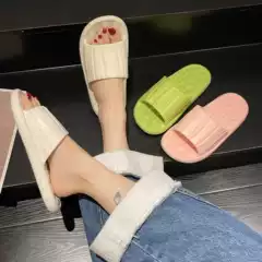 New Eva Slippers with a Stepping-On-Clouds Feel for Women, Lightweight Solid Color Slippers for Outdoor Use, Home, and Bathroom, with Soft Non-Slip Soles