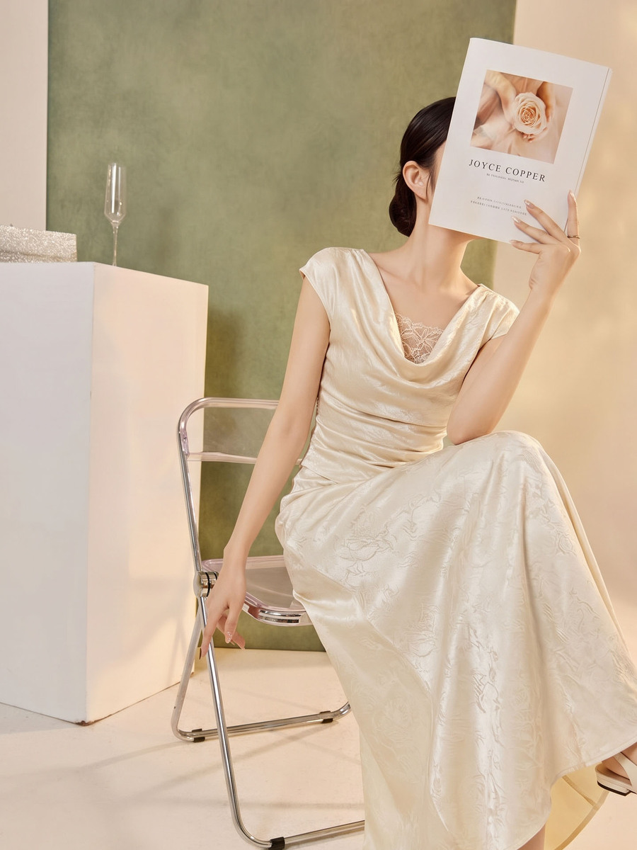 Bộ đầm nữ hai món áo ren cổ trễ phối chân váy đuôi cá dáng dài — Áo, Chân váy, Bộ