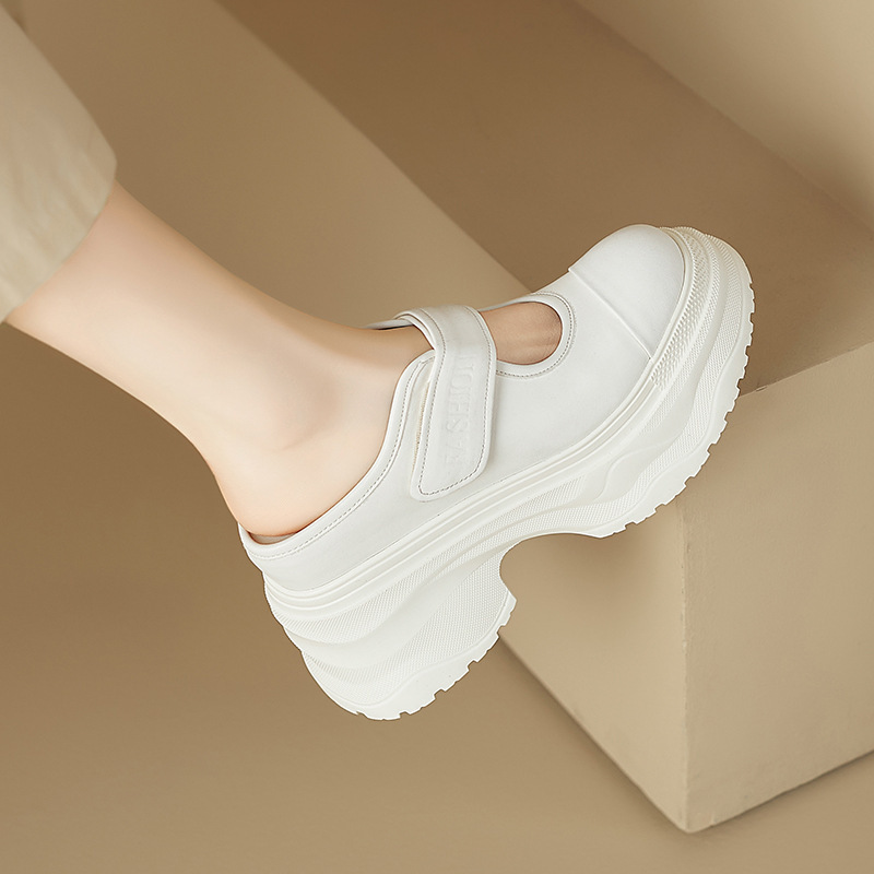 Dép nữ quai hậu đế xuồng cao 9cm lót da heo êm chân — đen, trắng