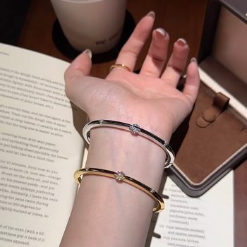 Xiaohongshu's Popular Vintager Fashion Accessible Luxury Style Laser Flash Diamond Bracelet Hand Jewelry Buccellari Style Silk Bracelet