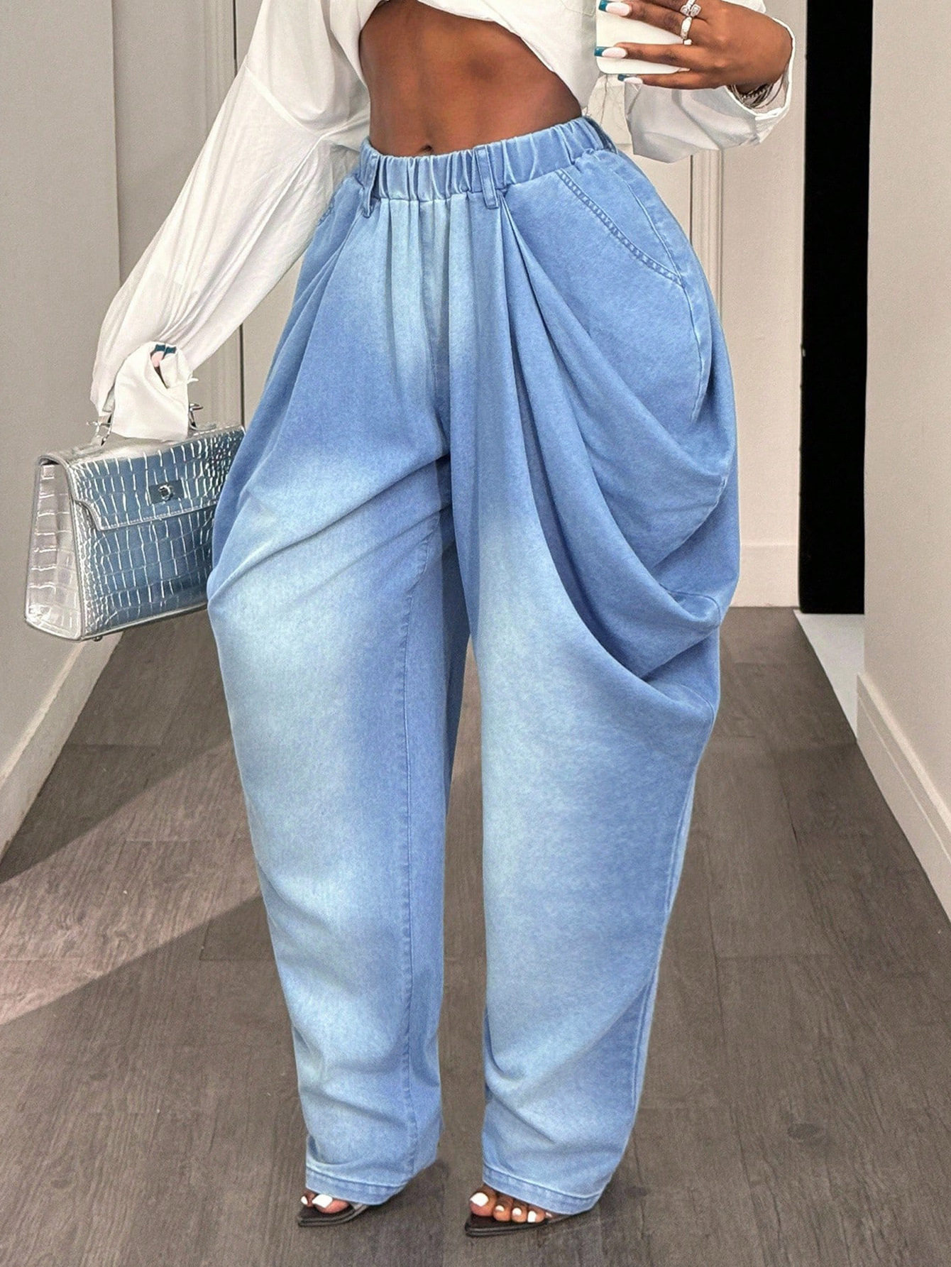 Loose Fit Wide Leg Denim Trousers Flattering Versatile Comfortable Casual Wear for Women Wholesale Available