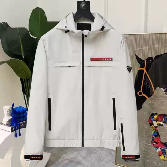 European Trendy Brand Triangle Logo Simple Jacket for Men, New Spring and Autumn Slim-Fit Casual Youth Windproof Hooded Coat