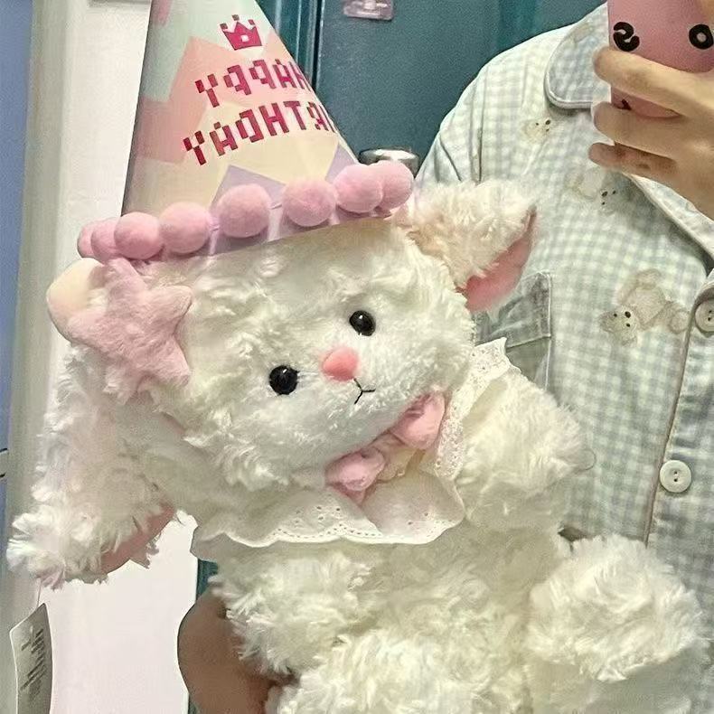 新款羊咩咩毛绒玩具公主羊玩偶呆萌生日帽小羊公仔情人节礼物批发