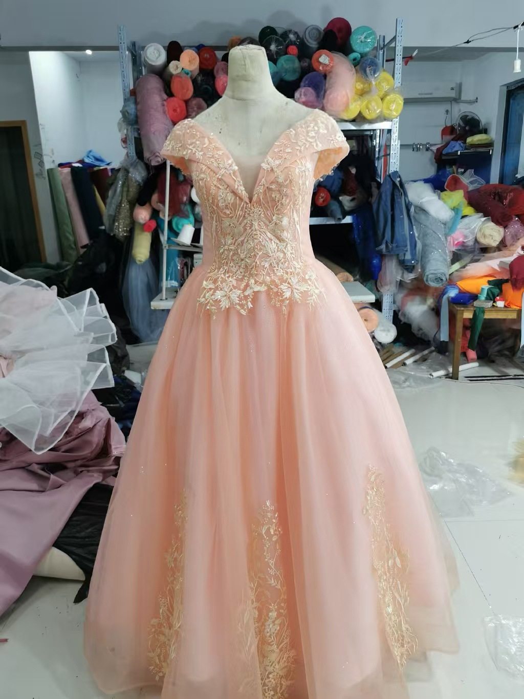 Màu hồng cam
