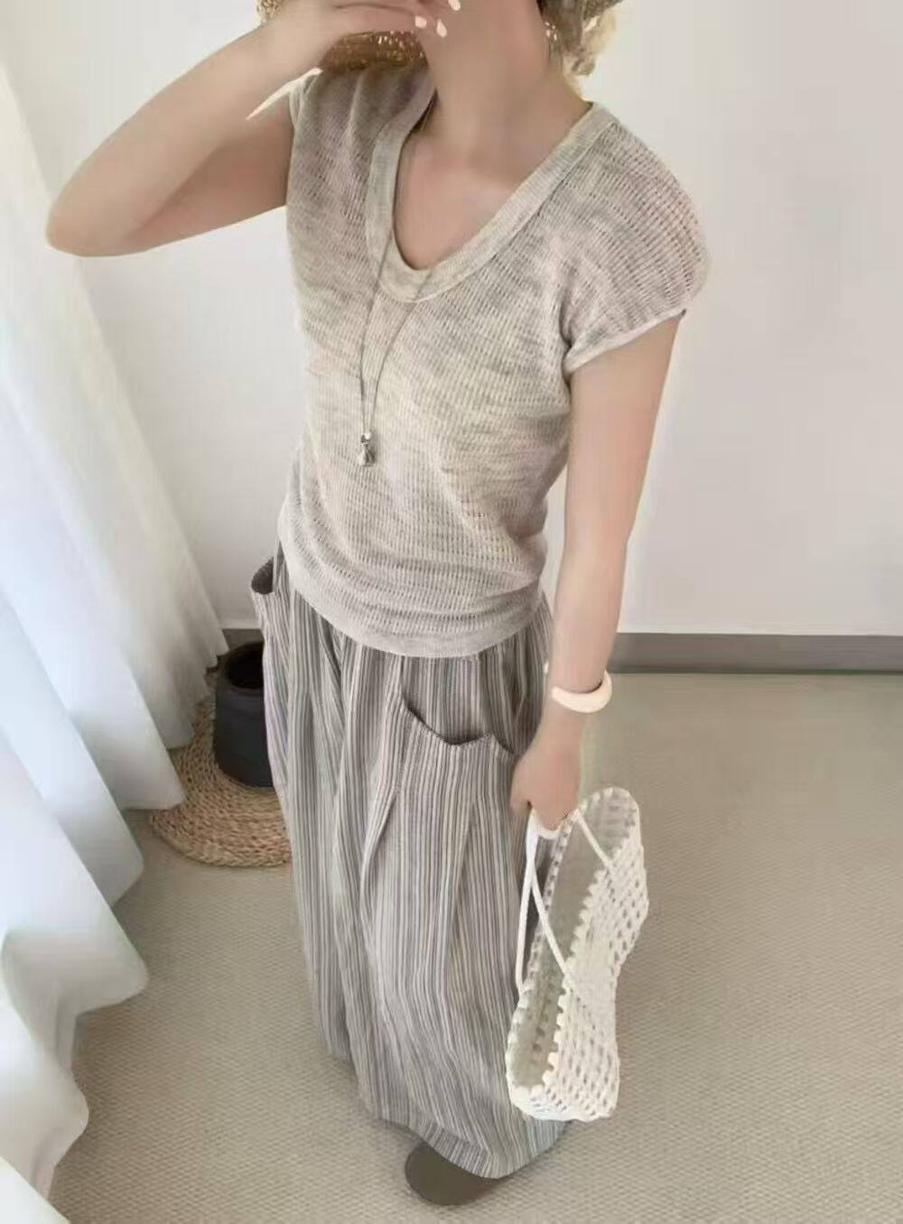 纯欲风低U领针织衫短袖女夏季2026新款巨好看的修身坑条薄款上衣