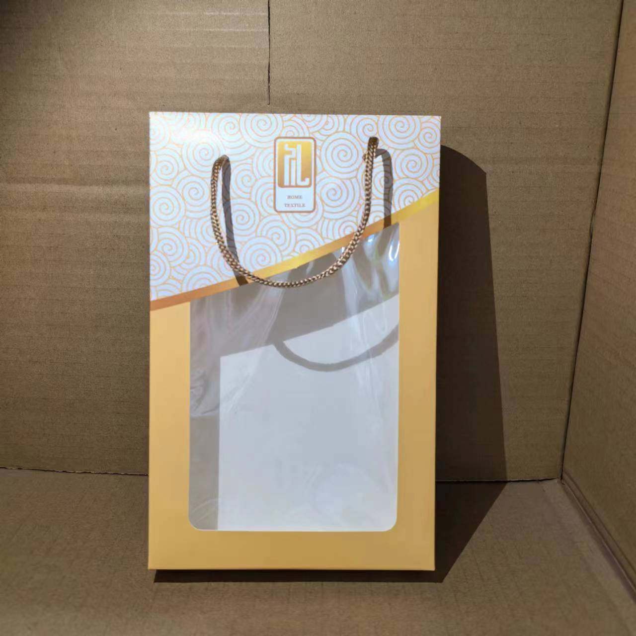 Single towel box gift box portable packaging gift box hand gift white cardboard wholesale towel hand bag empty box