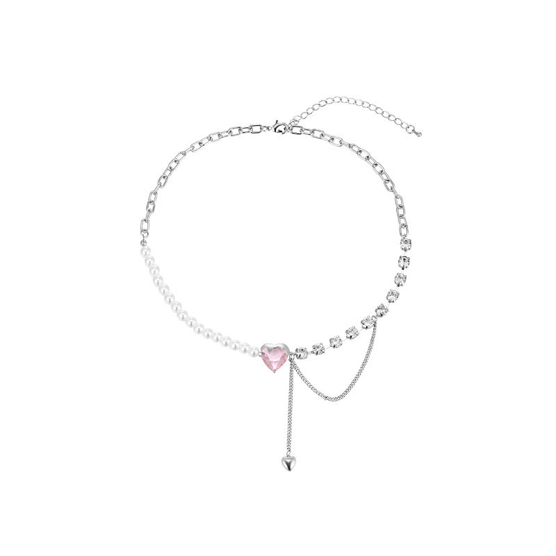 Heart-Shaped Spliced Pearl Necklace with a Japanese and Korean Design, High-End Light Luxury Niche Clavicle Chain, 2025 New Women's Neck Chain