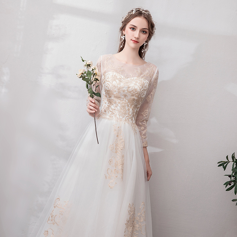 Light Wedding Formal dress 2022New French Bride Simple Department Brigade Beat Long sleeve Show Thin Exceed Immortal Out Yarn  轻婚纱礼服2022新款法式新娘简约齐地森系旅拍长袖显瘦超仙出门纱 Light Wedding Formal dress 2022New French Bride Simple Department Brigade Beat Long sleeve Show Thin Exceed Immortal Out Yarn 