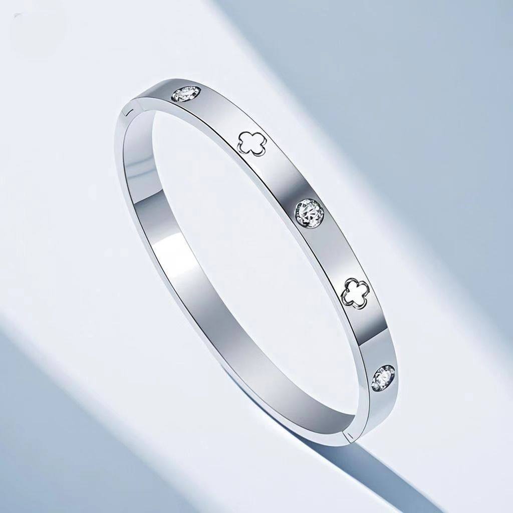 玫瑰金跨境钛钢女款手镯不锈钢轻奢高级感小众时尚锆石手环手镯