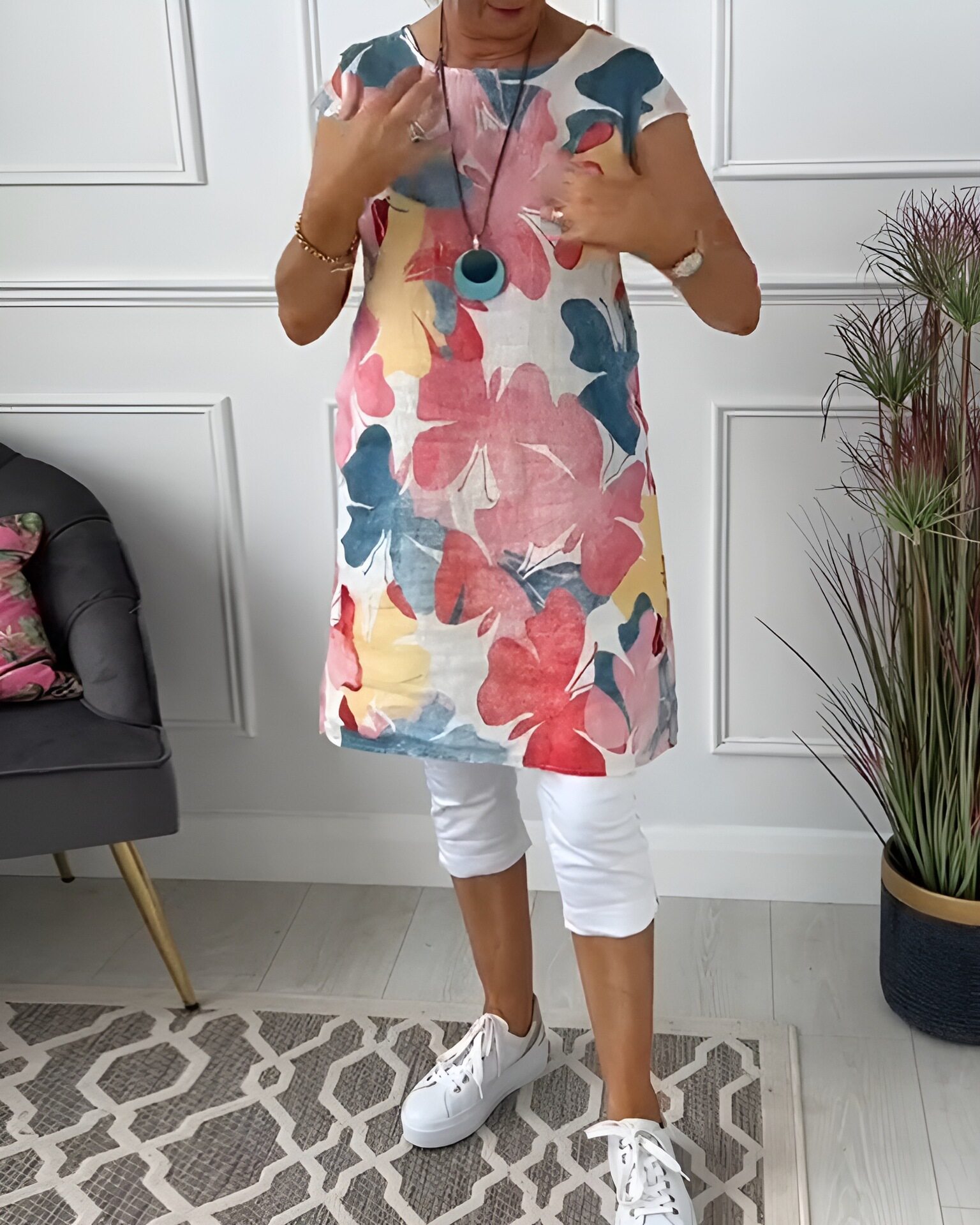 Floral Print Dress Loose Fit Round Neck Pocket Design Casual Wear for Women Wholesale Available