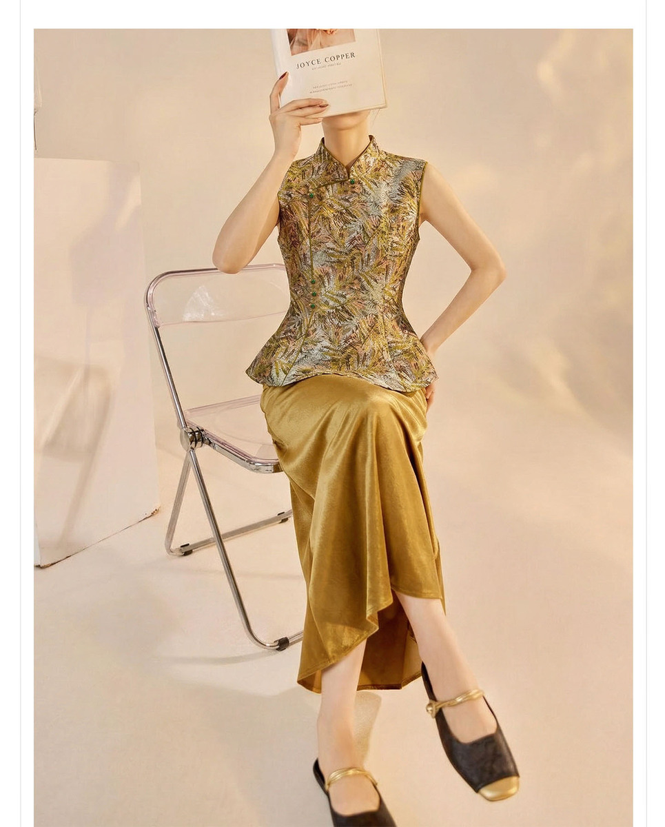 Bộ áo gile dệt jacquard cổ cao không tay kèm chân váy dài chữ A họa tiết hoa — Chân váy vàng hổ phách (giao hàng trong 7 ngày), Chân váy xanh lá trúc (giao hàng trong 7 ngày), Áo gile dệt jacquard (giao hàng trong 7 ngày), Áo gile dệt jacquard (giao hàng trong ngày)