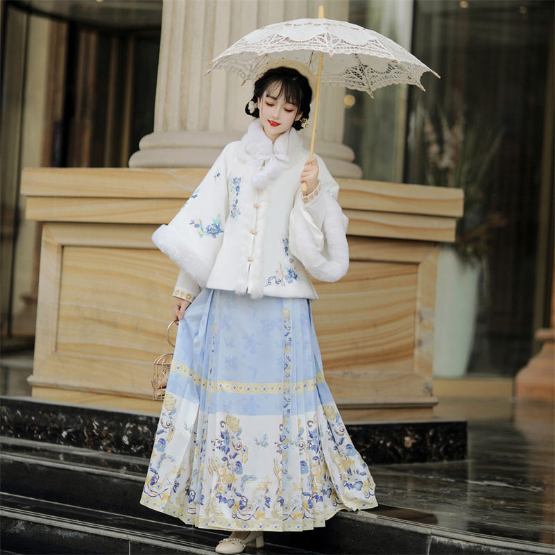 Luozhu Original Ming-Style Hanfu for Women 2025 New Autumn and Winter Mamian Skirt Set, Daily Improved Version, Super Fairy-Like Ancient Costume