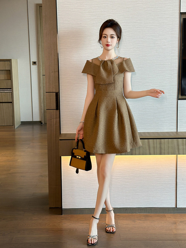 Đầm suông nữ midi cổ tròn tay ngắn A-line cao eo — [Màu cà phê]