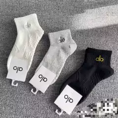 Alo Embroidered Letter Trendy Socks Spring Summer New Breathable Black White Gray Running Fitness Yoga Sports Socks