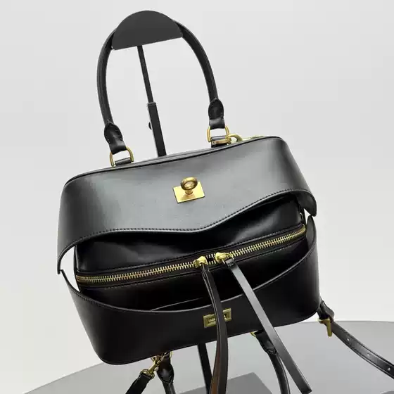 B brand 26 Autumn Le 7 leather handbag, relaxed and stylish, with a clasp closure, bowling bag, unisex style, genuine leather crossbody bag
