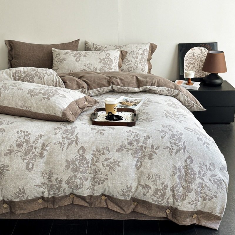 Class a Thickeneded Linen Four-Piece European Retro Double-Layer Yarn Button Raw Cotton Autumn and Winter Quilt Cover Student Three-Piece Set