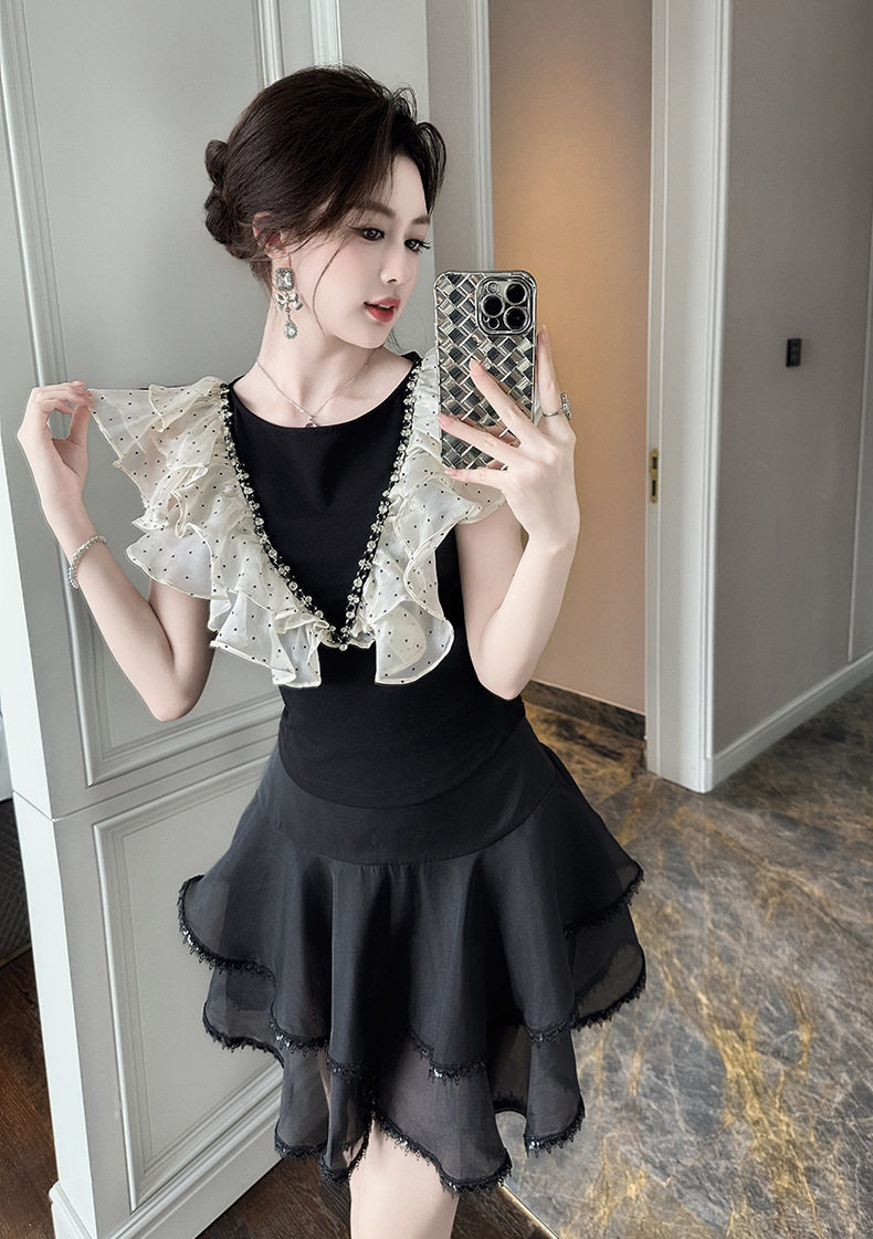 Áo thun nữ cổ tròn tay ngắn phong cách Pháp, thiết kế tay bèo nhún, dáng ôm, màu đen cơ bản — [Đen] chi tiết 1