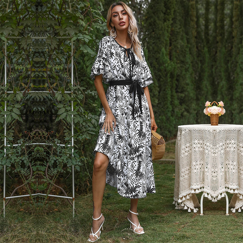 Vintage Floral Print Short Sleeve Dress Elegant Versatile Summer Style Available for Wholesale