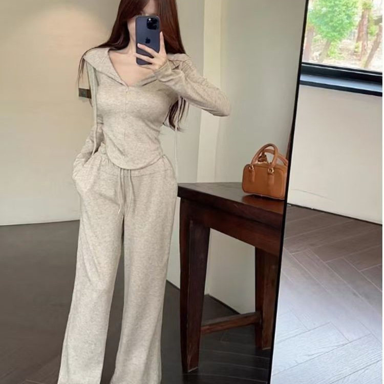 休闲流行休闲套装秋冬季新款纯色拉链短款连帽开衫卫衣两件套女装