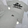 Floral gray landmark on the back a01