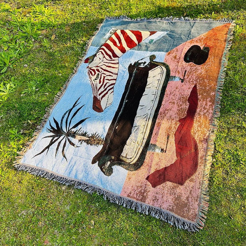 Customized Camping Blanket, Thread Blanket, Moisture-Proof Picnic Mat, Tablecloth, Jacquard Tapestry, Sofa Towel, One-Piece Sofa Blanket in Stock