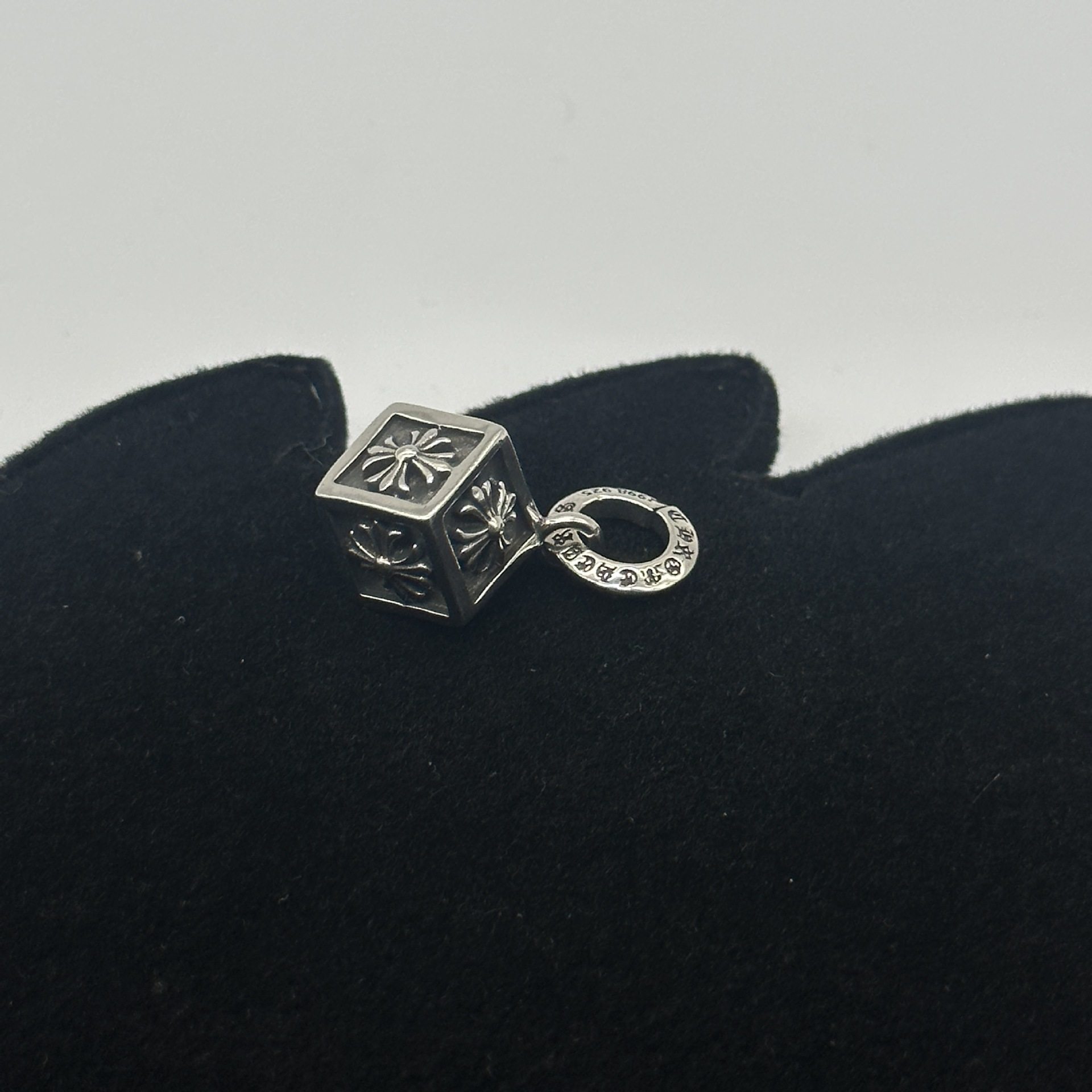 シングルペンダント 51