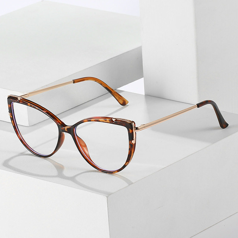 2022 fashion European and American anti-blue light flat glasses cat's eye European and American cross-border glasses TR frame glasses leg glasses frame