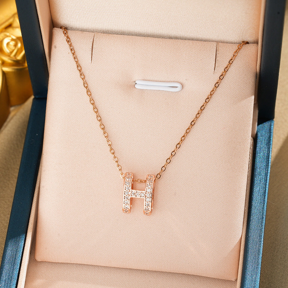 392 スモール H ネックレス - ローズゴールド