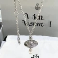 Silver baroque necklace