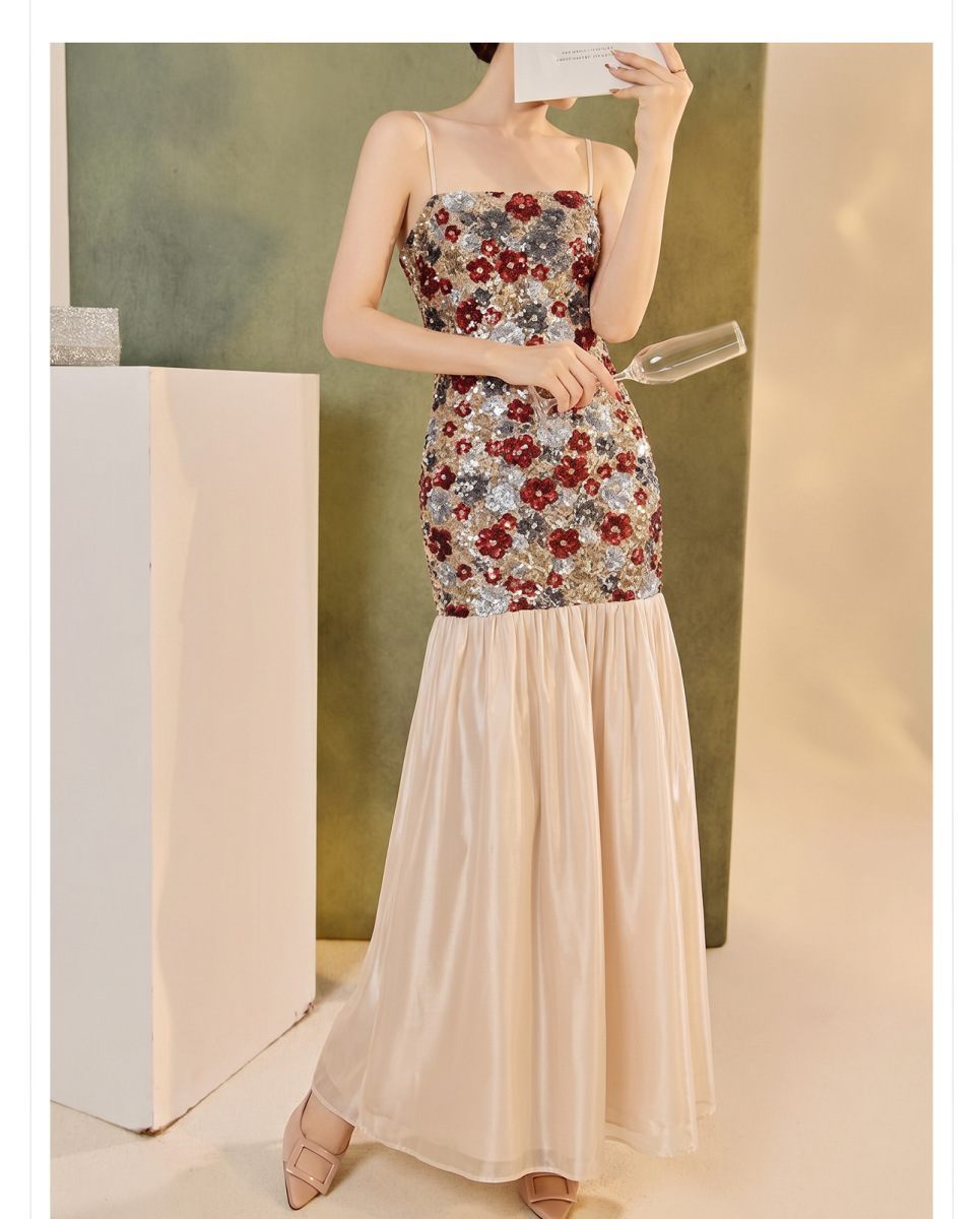 Bộ đầm hai dây thêu hoa kèm khăn choàng cardigan dáng dài — Khăn choàng màu be (giao hàng trong 7 ngày), Váy hai dây (giao hàng trong 7 ngày), Váy hai dây (giao hàng trong ngày), Bộ sản phẩm (giao hàng trong 7 ngày)