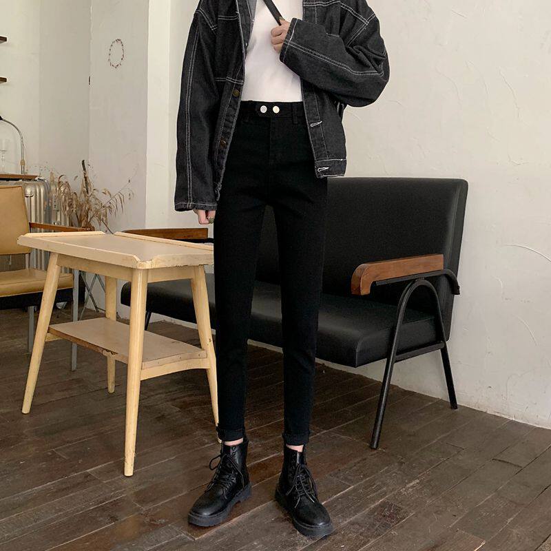 High Waisted Black Denim Jeans for Women Slim Fit Stretch Fabric Casual Style Ideal for Spring and Autumn Wholesale