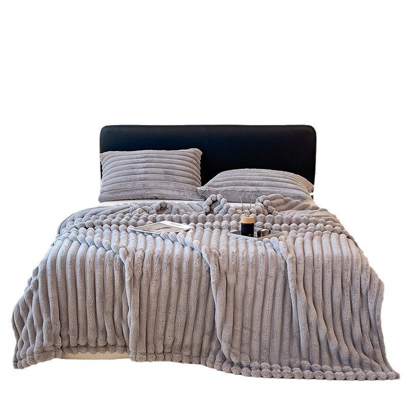 Autumn and Winter New High-Weight Imitation Rabbit Velvet Blanket Flannel Sofa Blanket Student Dormitory Leisure Coral Velvet Blanket
