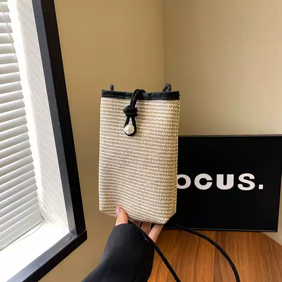2024 New Fashion Solid Color Mobile Phone Bag Niche Contrast Color Small Square Bag Simple Woven Shoulder Bag Personalized Crossbody Bag
