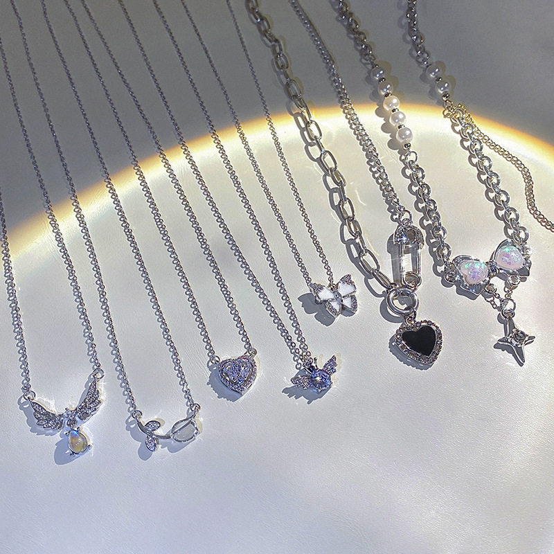 South Korea silver titanium steel necklace for girls versatile high sense niche Pearl butterfly pendant clavicle chain jewelry wholesale