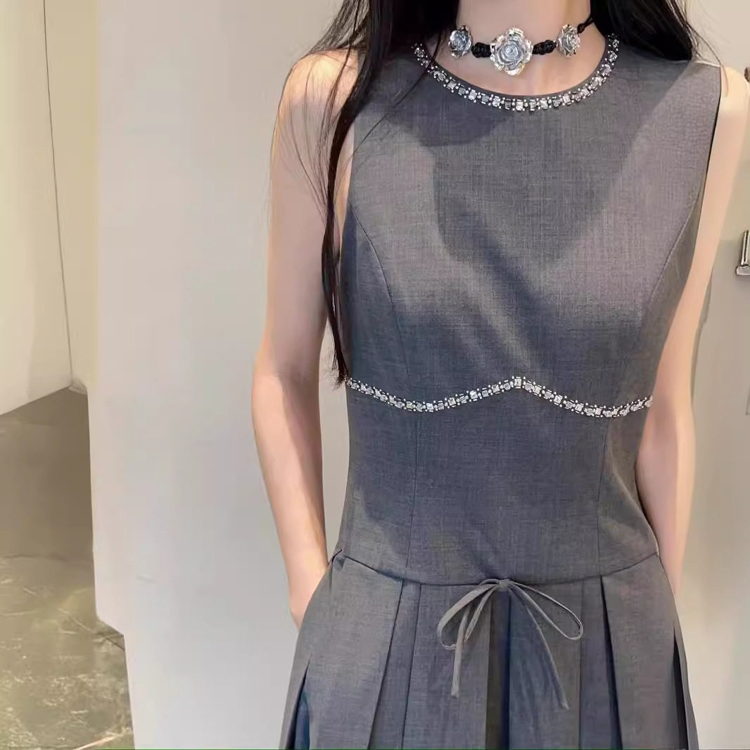 Đầm suông midi tay lỡ cổ tròn chất liệu cotton phối nơ bướm — Xám