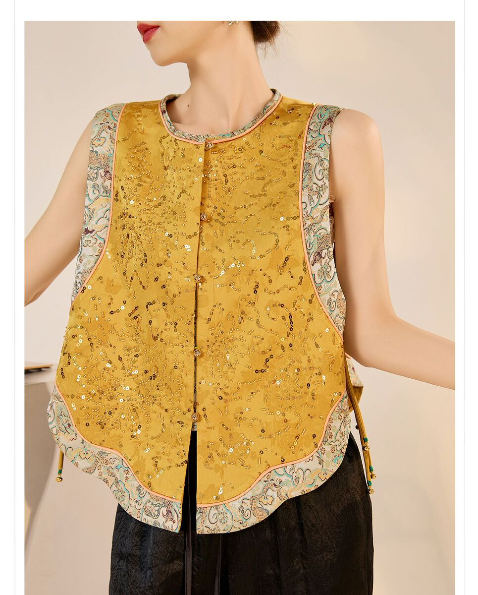Áo vest nữ cổ tròn thêu nổi cúc bấm phong cách thanh lịch