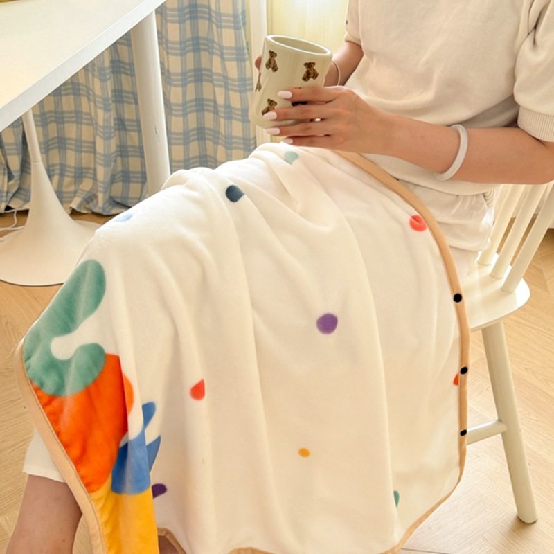 New Shawl Blanket New Milk Fleece Printed Shawl Blanket Multifunctional Student Lunch Break Blanket Coral Fleece Cloak Blanket