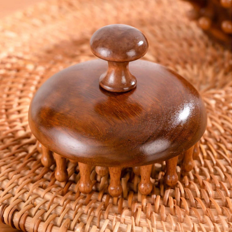 Golden Sandalwood Disc 28-Tooth Massage Comb Scalp Massage Comb Hair Therapy Health Care Whole Body Dredging Sandalwood Meridian Comb Wholesale