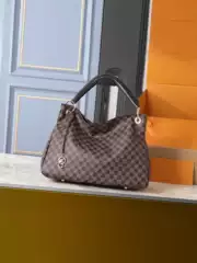 New Style Lv Classic Light Luxury Shoulder Bag for Women, Simple Large-Capacity Crossbody Bag, Tote Bag for Women